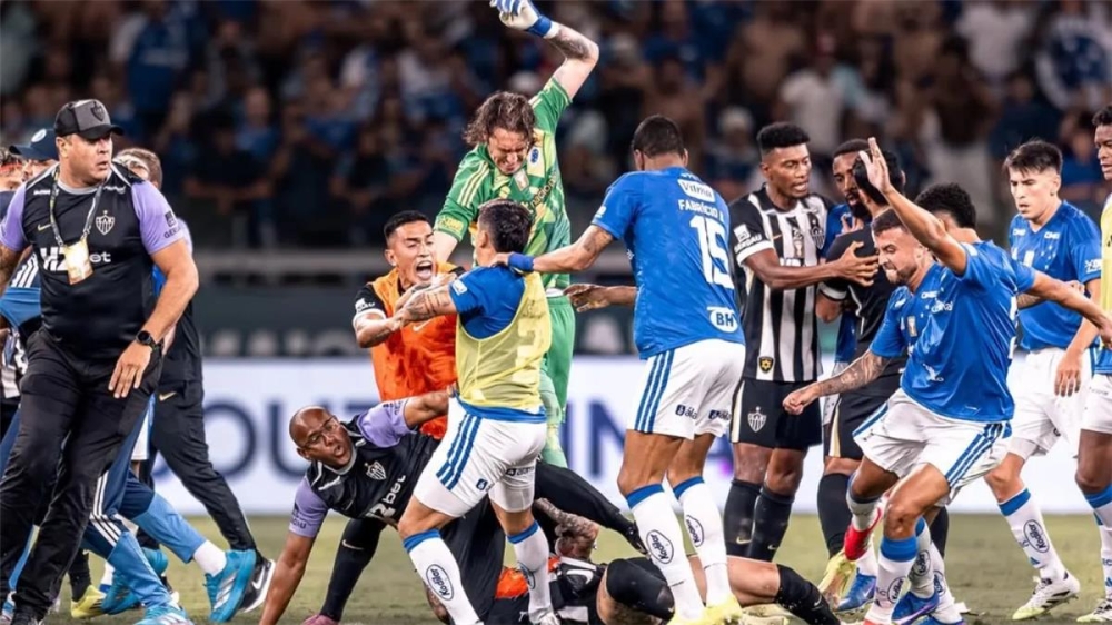 طرد 23 لاعبا في مباراة ضمن الدوري البرازيلي
