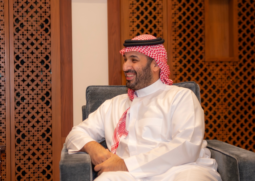 ولي العهد يبحث تداعيات التصعيد العسكري مع رئيس الوزراء الباكستاني