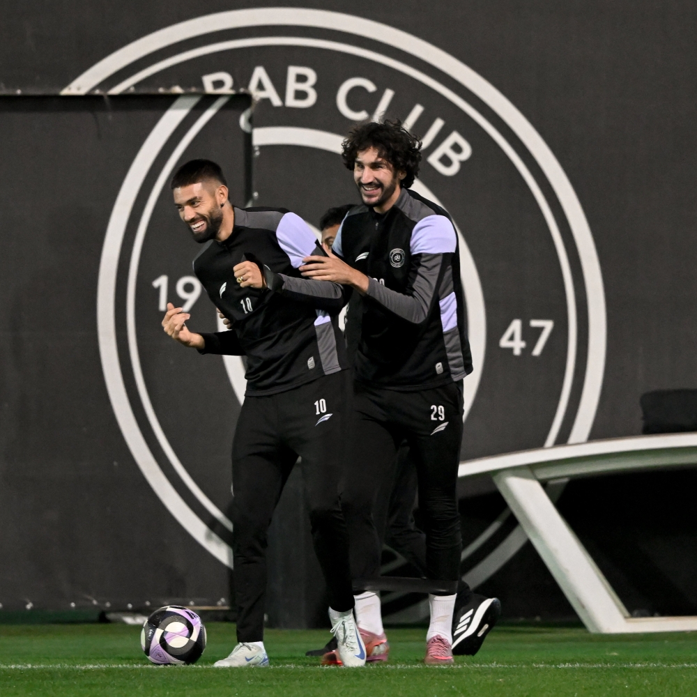 السبت.. الشباب يبحث عن فوزه الأول أمام الأخدود