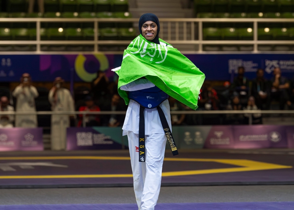 الرياضة النسائية في عهد الرؤية.. من الطموح إلى المنصات