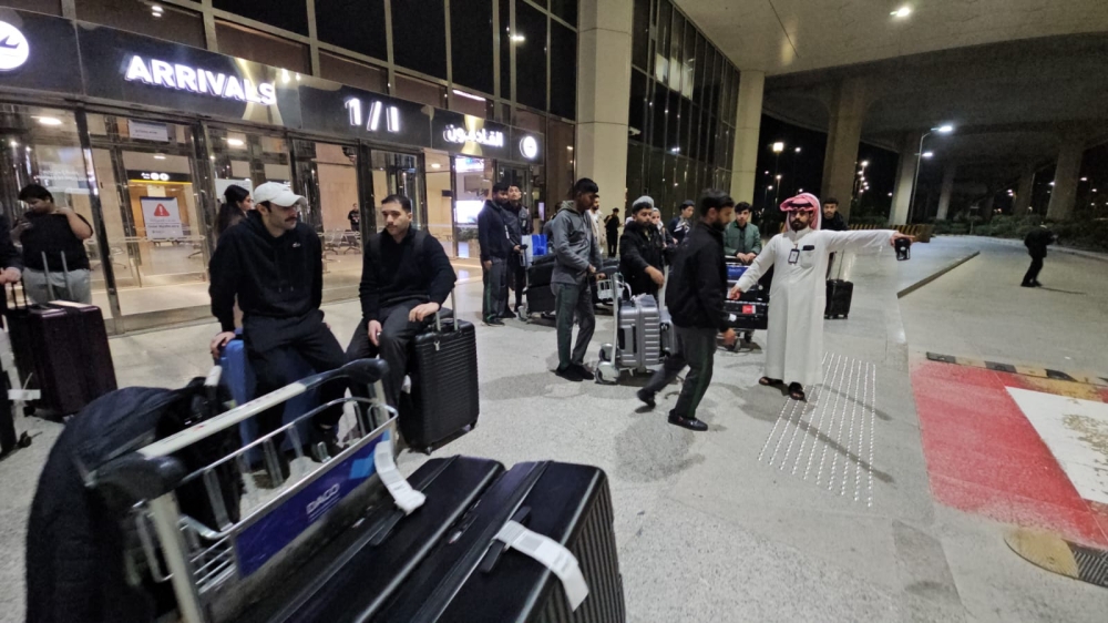 عالقون كويتيون في مطارات الشرقية - اليوم