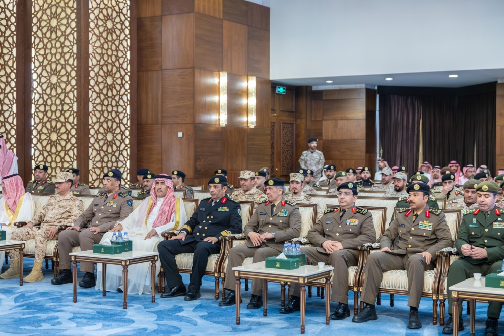 أمير الشرقية يستقبل أهالي المنطقة المهنئين بعيد الفطر المبارك - اليوم 