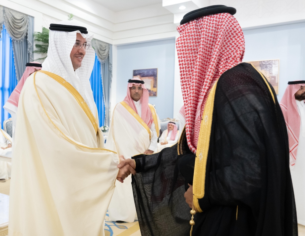 محافظ الأحساء يستقبل المهنئين بعيد الفطر - اليوم 