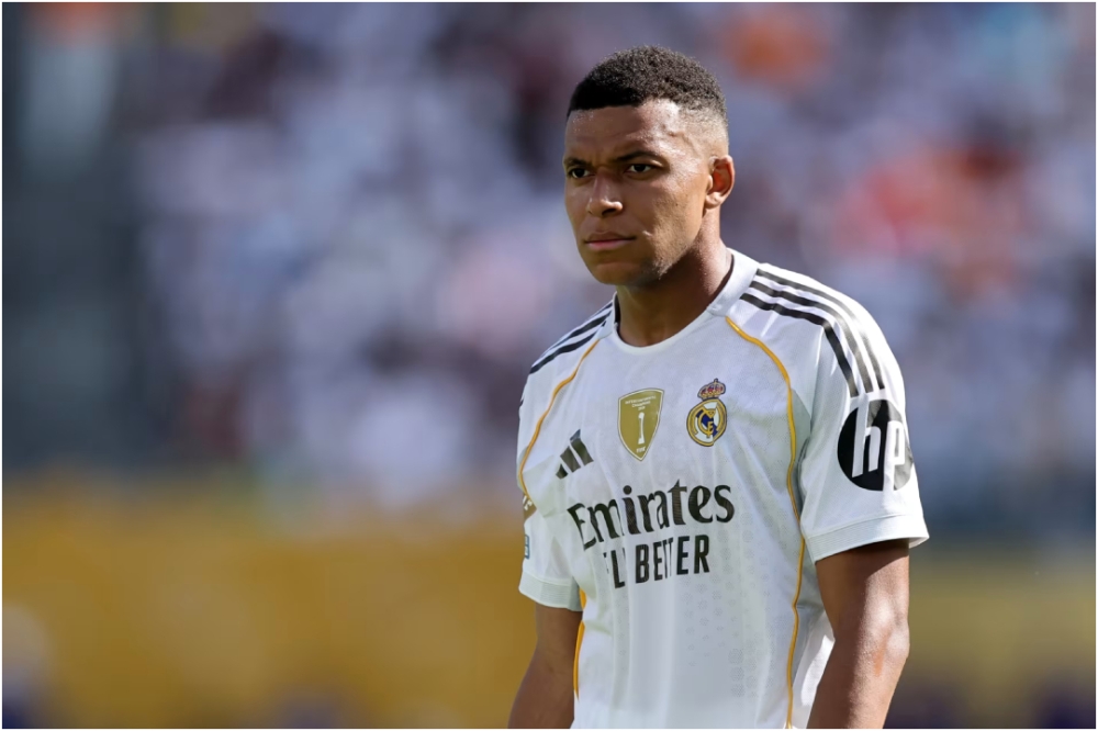 مبابي يوضح حقيقة فحص الركبة الخاطئ مع ريال مدريد