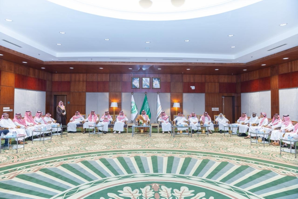 نائب أمير الشرقية يعزي أسرة السهلي - اليوم