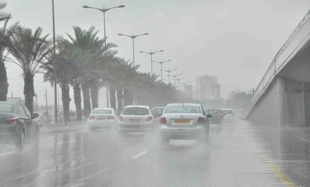 حتى 8 مساءً.. أمطار ورياح نشطة على منطقتي الباحة ونجران - وكالات