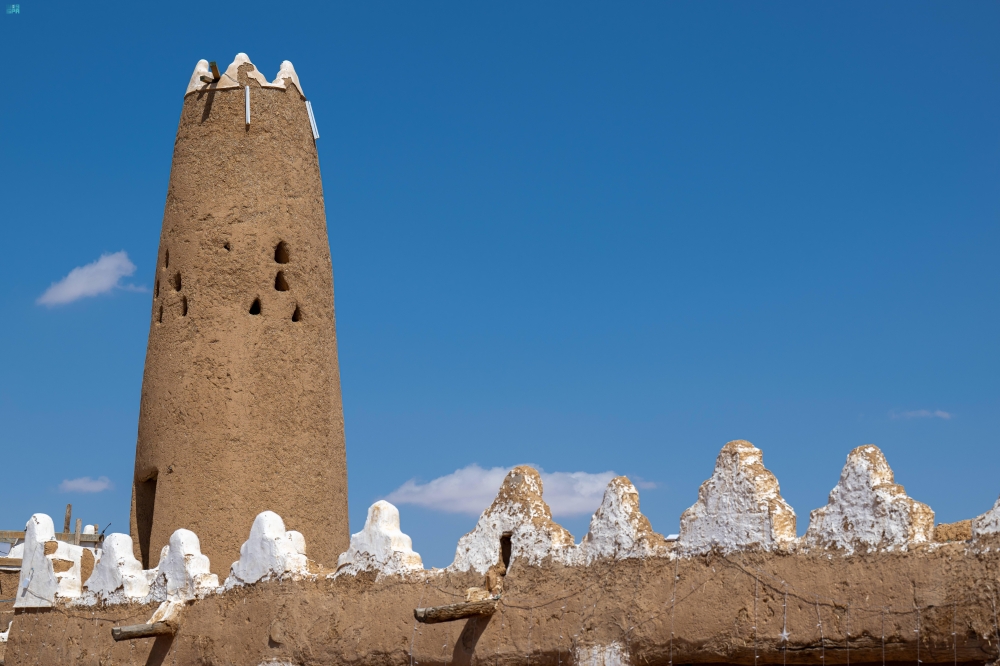 شاهد| العمارة الطينية تحفظ التراث العمراني في الحدود الشمالية