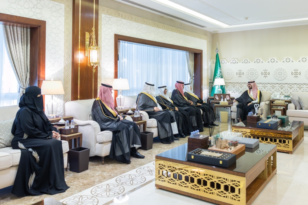 نائب أمير الشرقية يطّلع على جهود جمعية أصدقاء البيئة - اليوم 