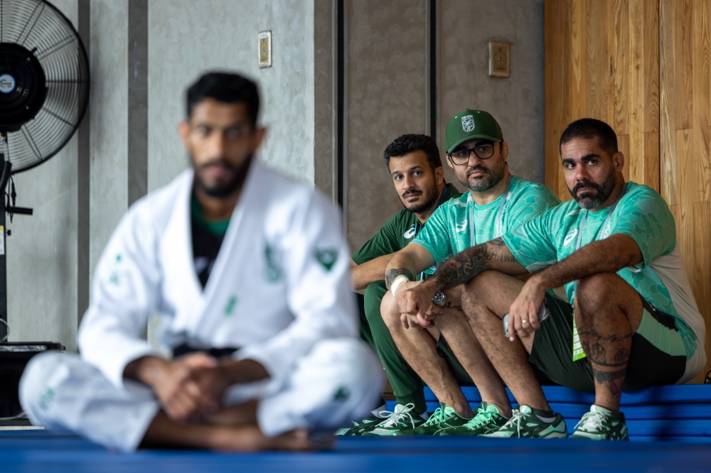 الأمير فهد بن جلوي يترأس الوفد السعودي في دورة الألعاب الآسيوية الشاطئية بالصين