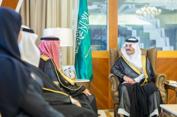 أمير الشرقية يستقبل خريجي أول دفعة من جامعة اليمامة