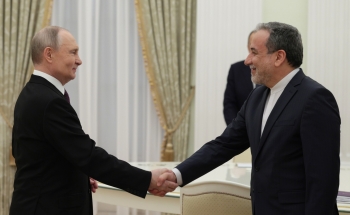 عراقجي والرئيس بوتين في لقاء سابق - President of Russia