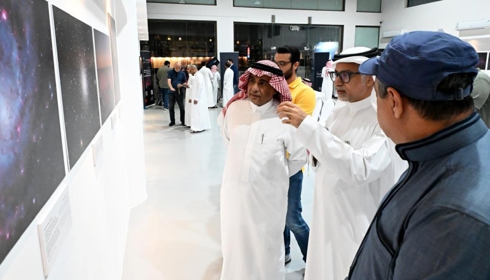 الدمام.. المعرض الفلكي يوثق