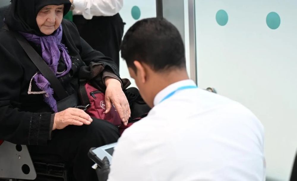 صور | مشاهد إنسانية مؤثرة لوداع حجاج تركيا قبل توجههم إلى المملكة