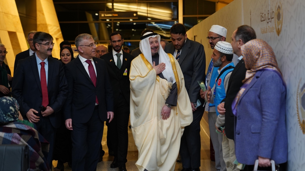 سفير خادم الحرمين لدى تركيا يزور صالة 