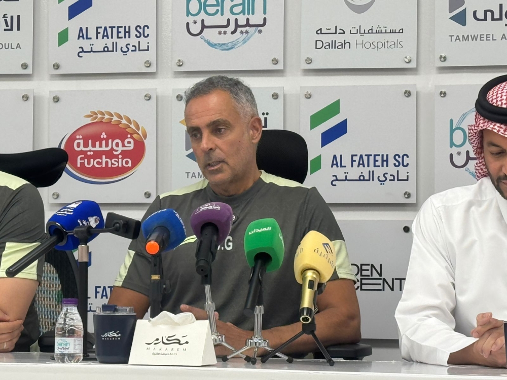 غوميز يعلق على مواجهة الفتح أمام الأهلي وتدوير اللاعبين.. ماذا قال؟