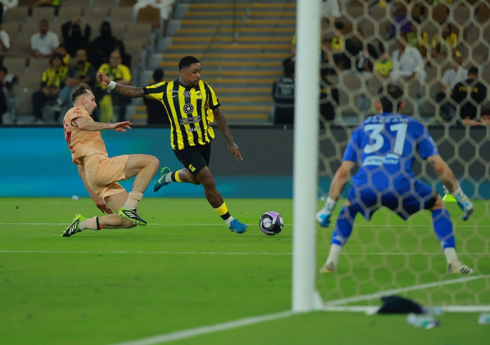 الاتحاد يسقط في فخ التعادل أمام الخلود