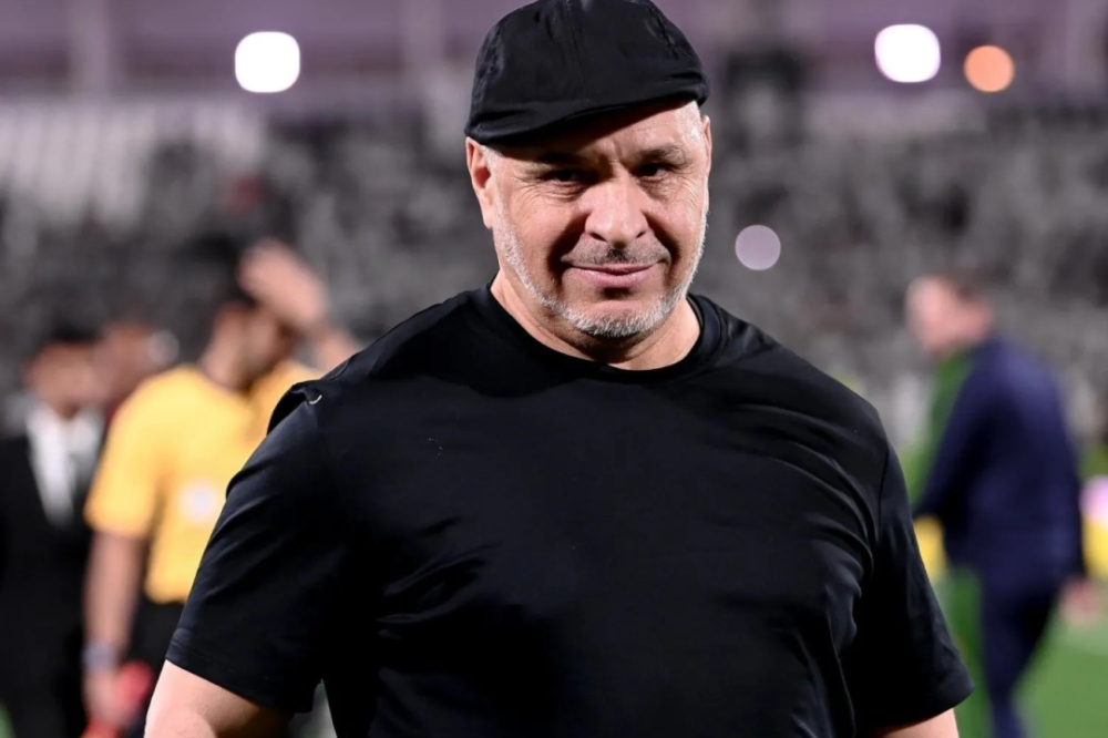حيرة لمدرب الشباب بن زكري قبل مواجهة النصر.. ما علاقة حمدالله؟