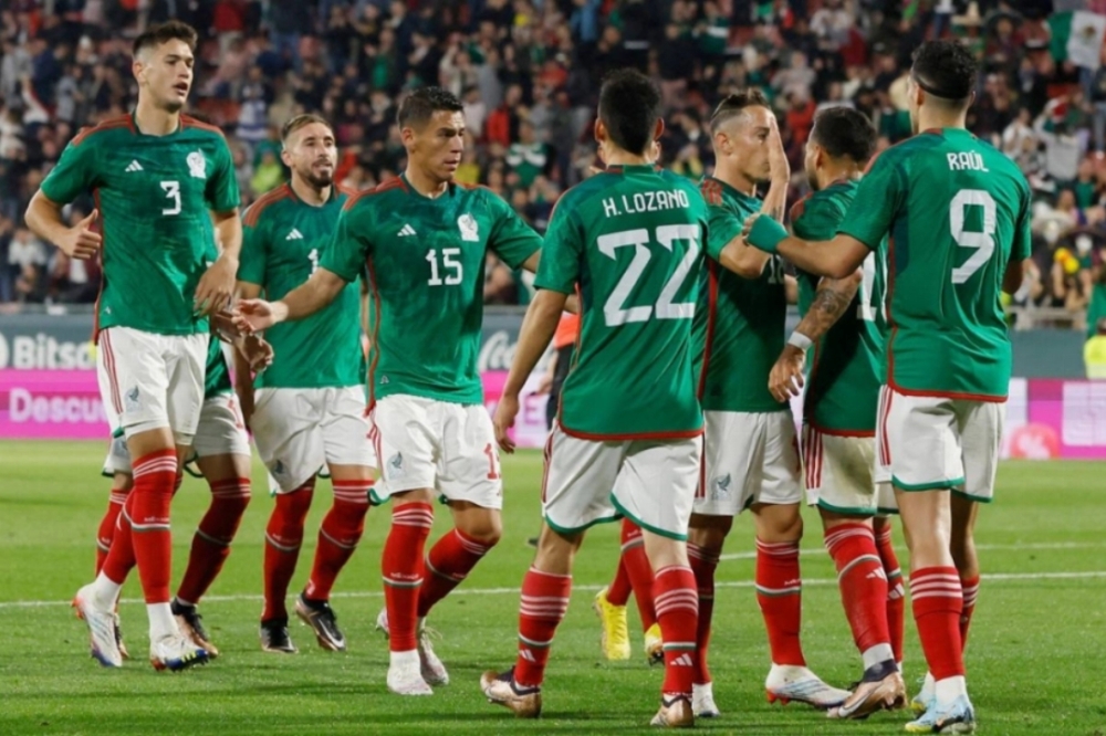 المكسيك تهدد من يقاطع المعسكر الإعدادي الحالي بالاستبعاد عن المونديال