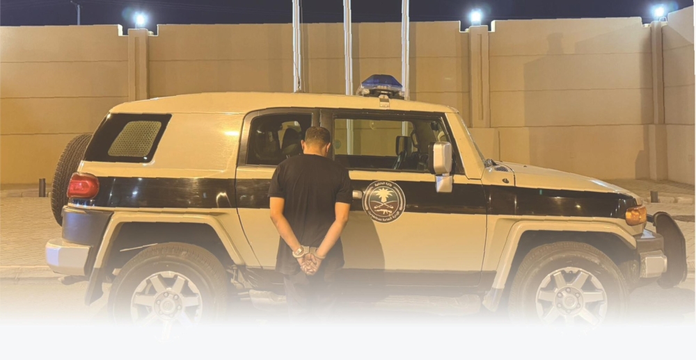 جازان.. القبض على مواطن لنقله 4 مخالفين لنظام أمن الحدود