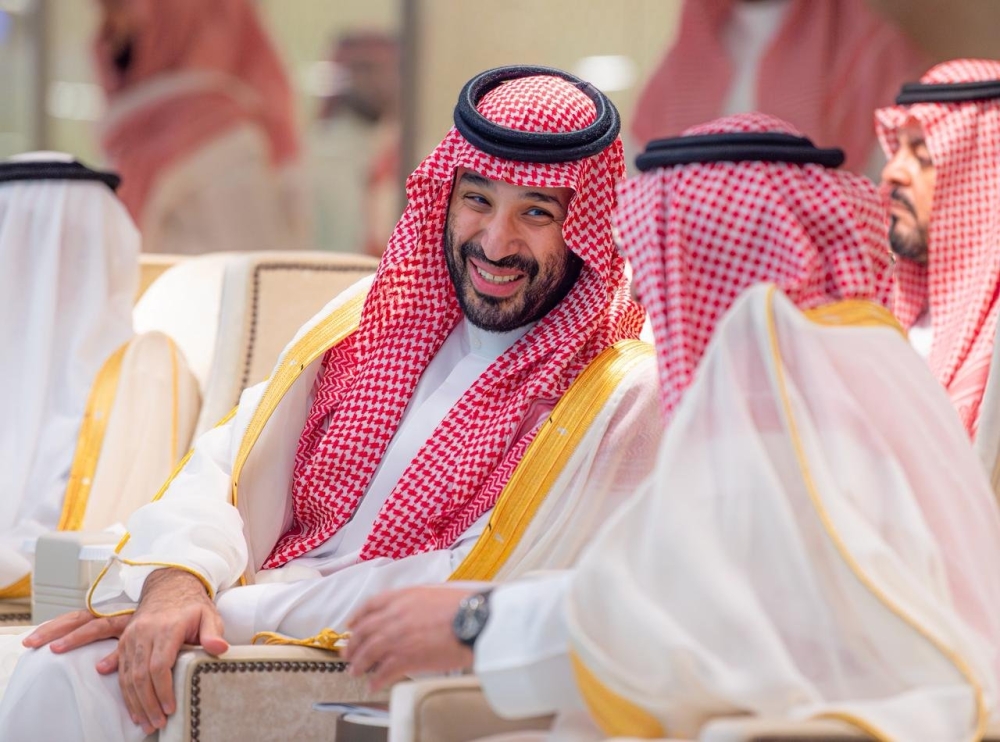 نيابةً عن خادم الحرمين.. ولي العهد يتوّج نادي الهلال بلقب كأس الملك