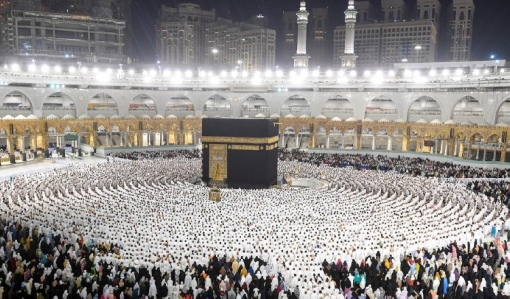 اعتماد الجدول الأسبوعي للصلوات في الحرمين الشريفين
