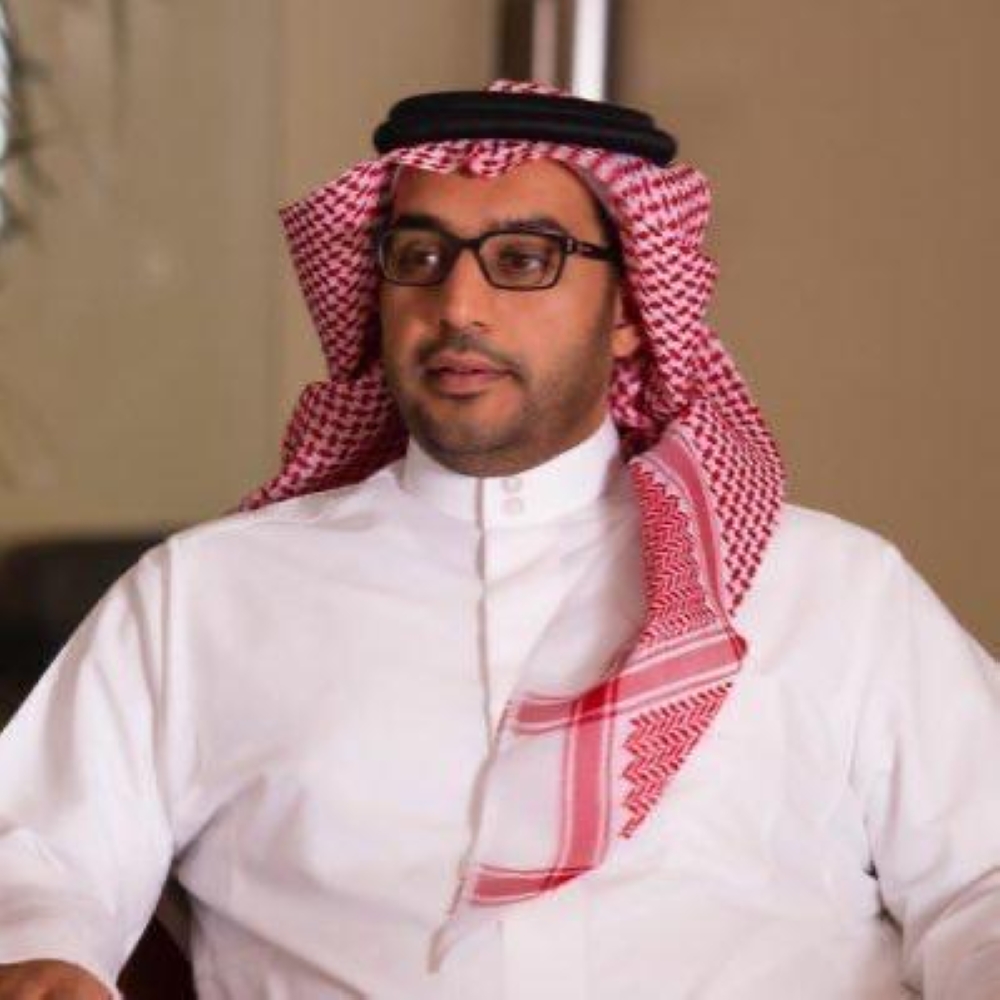 يتلقى الدكتور محمد النويران، وكيل وزارة التجارة للأعمال التجارية، التعازي في وفاة والده
فهد بن سهل بن أحمد النويران ــ رحمه الله ــ، الذي انتقل إلى رحمة الله تعالى