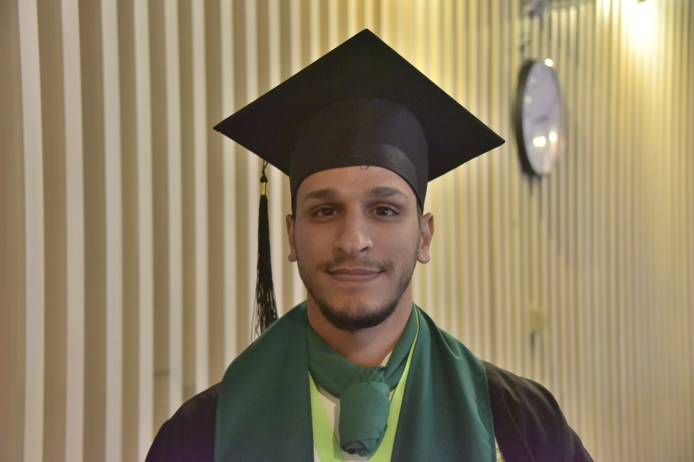 الطالب عبدالرحمن الشهري خريج أكاديمية زادك
