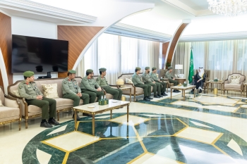 أمير الشرقية يستقبل مدير عام الجوازات بالمملكة ويطّلع على جاهزية منافذ المنطقة لاستقبال ضيوف الرحمن 