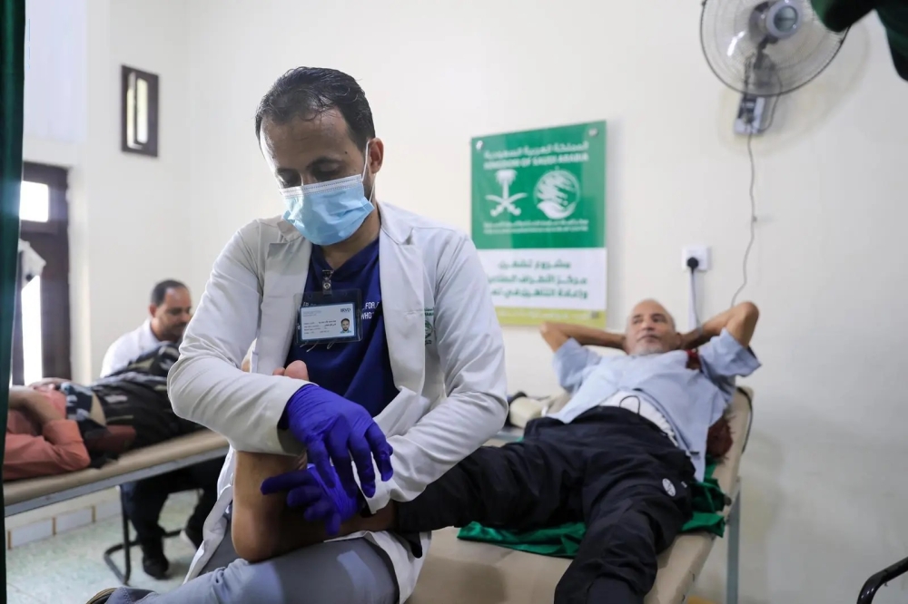 خلال أبريل.. 870 مستفيدًا من خدمات مركز الأطراف الصناعية في تعز 