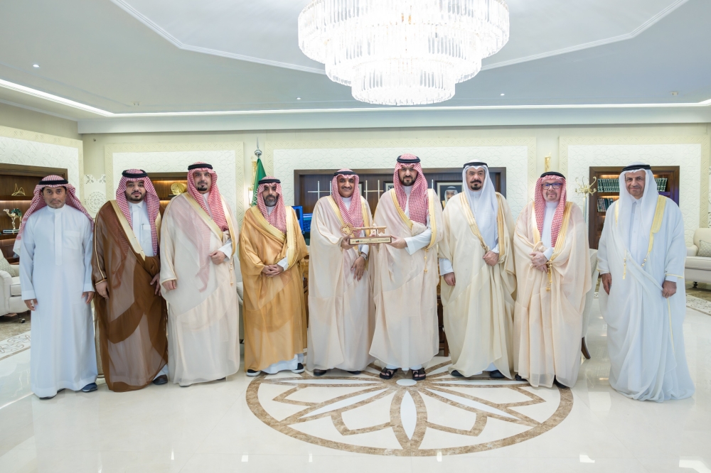 نائب أمير الشرقية يشيد بإنجاز الأحساء كمدينة عربية مسؤولة اجتماعيًا