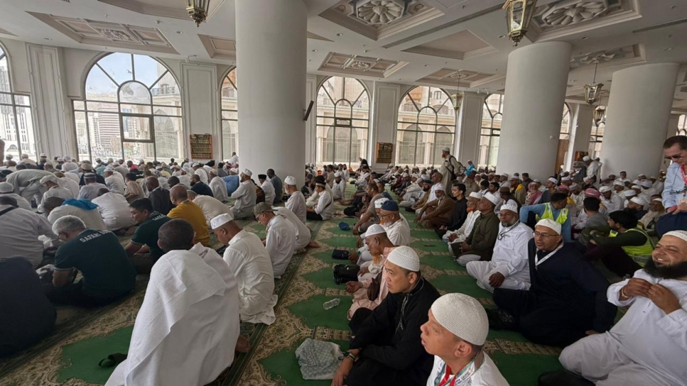مع توافد الحجاج.. 