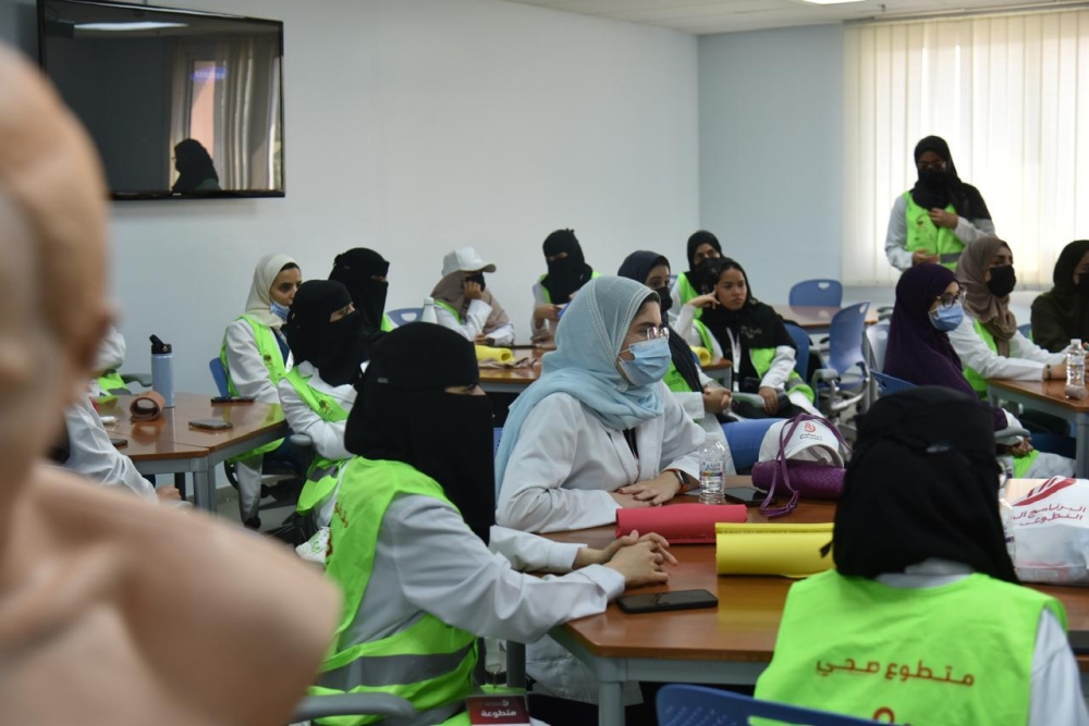 البرنامج الصحي التطوعي بالحج يستقطب 710 طالبًا في نسخته الـ 18 - اليوم