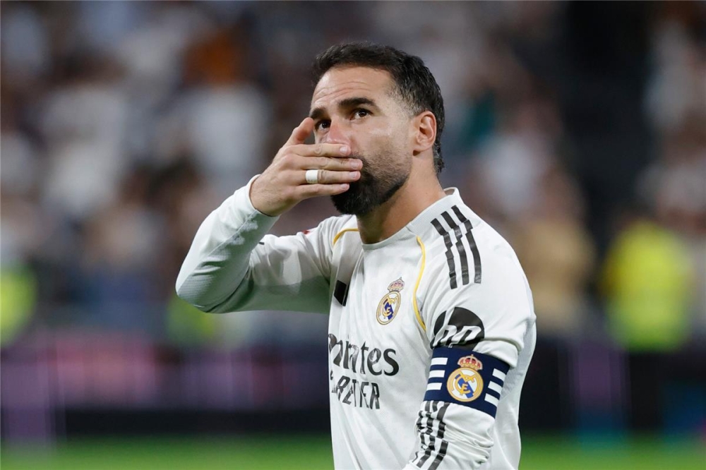 رسميًا.. ريال مدريد يعلن رحيل كارفخال