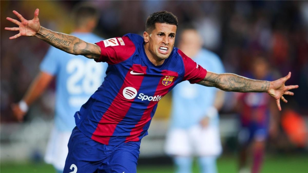 عاجل.. طلب من الهلال للموافقة على رحيل كانسيلو لـ برشلونة