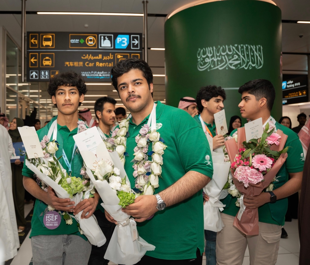 حقق 24 جائزة.. استقبال حافل لمنتخب العلوم والهندسة بعد مشاركته في "آيسف 2026" 