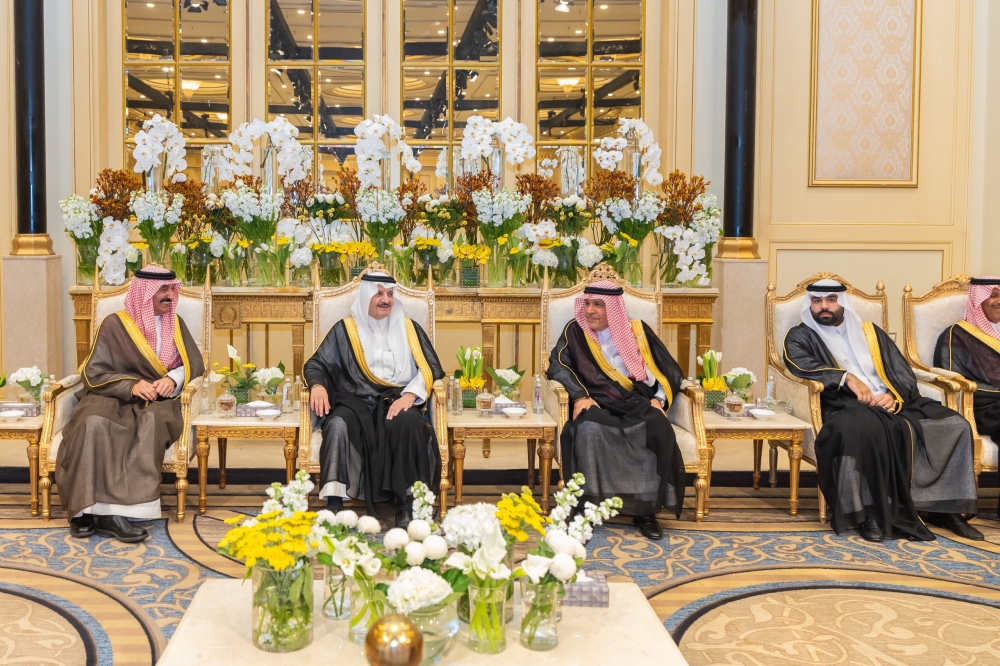 أمير المنطقة الشرقية يشرف حفل زواج الأنصاري