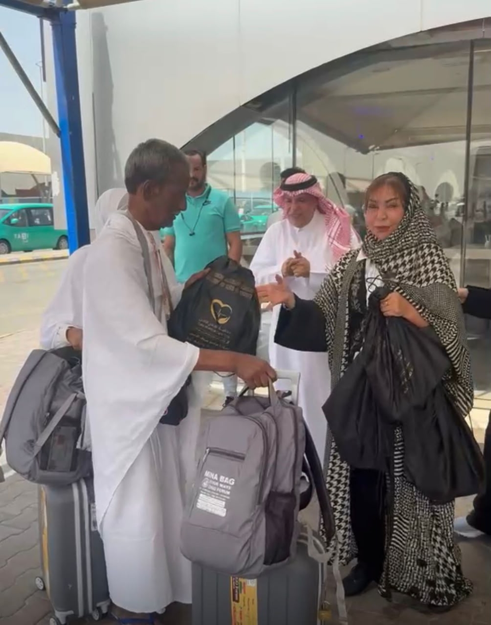 "العلاج الآمن" تطلق مبادرة "سلامة ضيوف الرحمن" في مطار جدة 