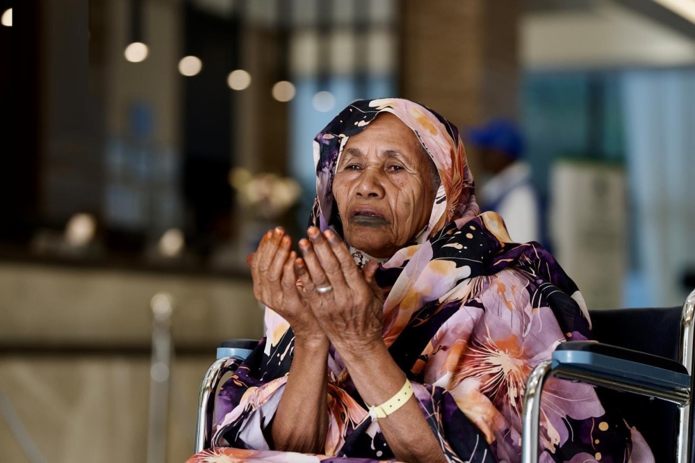 ثمانينية سودانية: برنامج ضيوف خادم الحرمين حقق أمنية حياتي بالحج