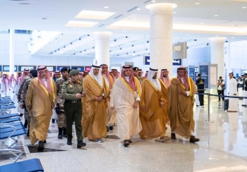 وزير الداخلية يتابع منظومة استقبال الحجاج في مطار الملك عبدالعزيز الدولي - واس