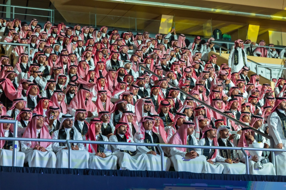  أمير المنطقة الشرقية يرعى حفل تخريج طلاب وطالبات معهد الطاقة - اليوم 