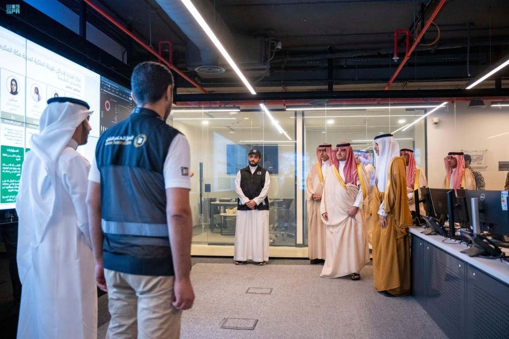 وزير الداخلية يطّلع على منظومة النقل الذكية في المشاعر المقدسة - واس
