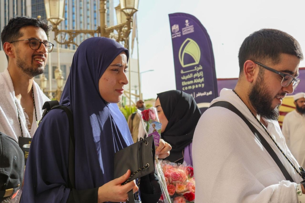 تقديم الخدمات للحجاج خلال موسم الحج - اليوم 