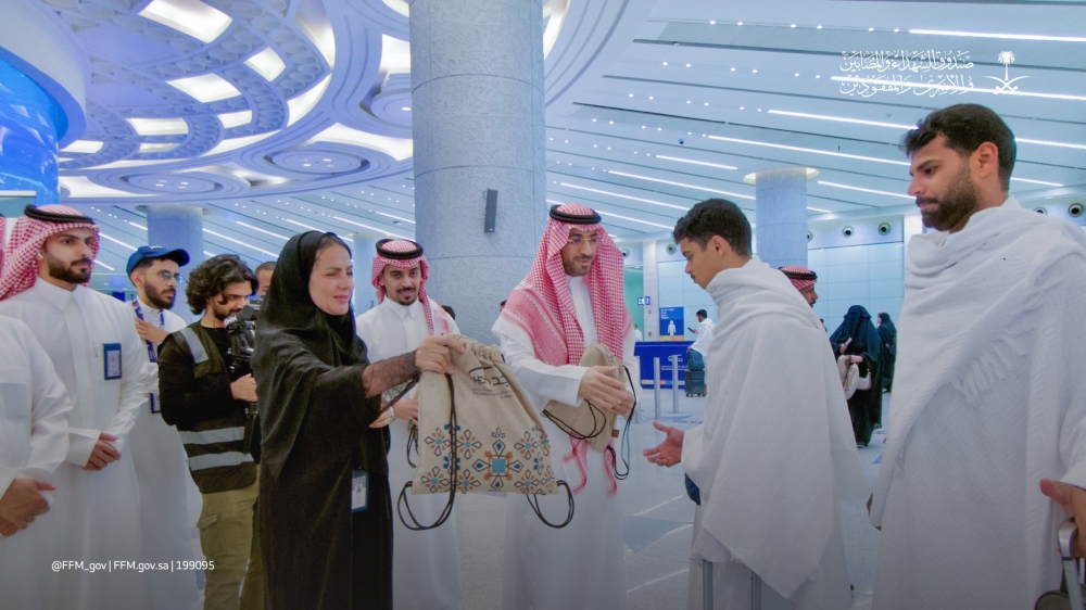 الأمين العام لصندوق الشهداء يستقبل حجاج حملة الصندوق