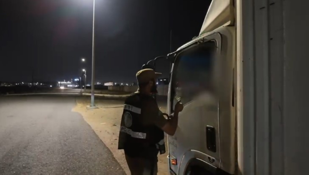 صور | حملهم داخل شاحنة.. ضبط 4 مقيمين حاولوا دخول مكة دون تصريح