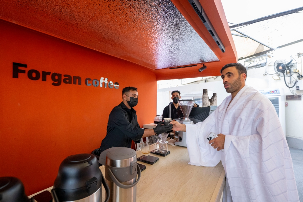برنامج ضيوف وزارة الرياضة لموسم حج هذا العام يستضيف 60 حاجاً رياضياً