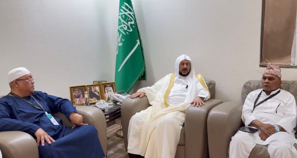 وزير الشؤون الإسلامية: المملكة تتمسك بحبل الله المتين وتخدم أكثر من 100 ألف مسجد 