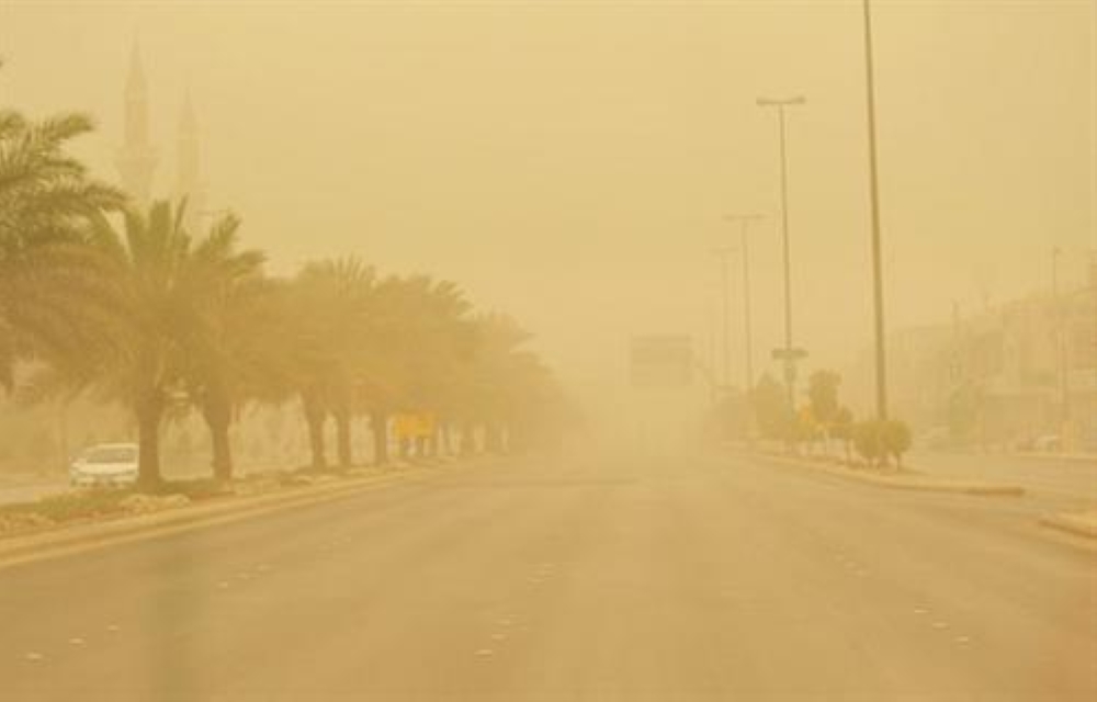 طقس رابع أيامة العيد.. أتربة مثارة على أجزاء من المنطقة الشرقية 