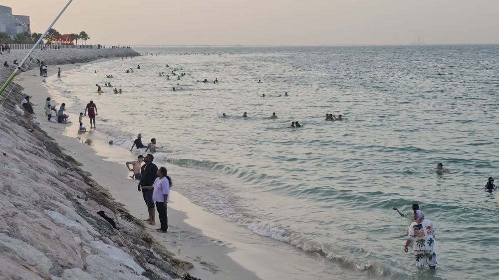 واجهة سياحية متكاملة.. كورنيش رأس تنورة يجمع العائلات والمقيمين في العيد