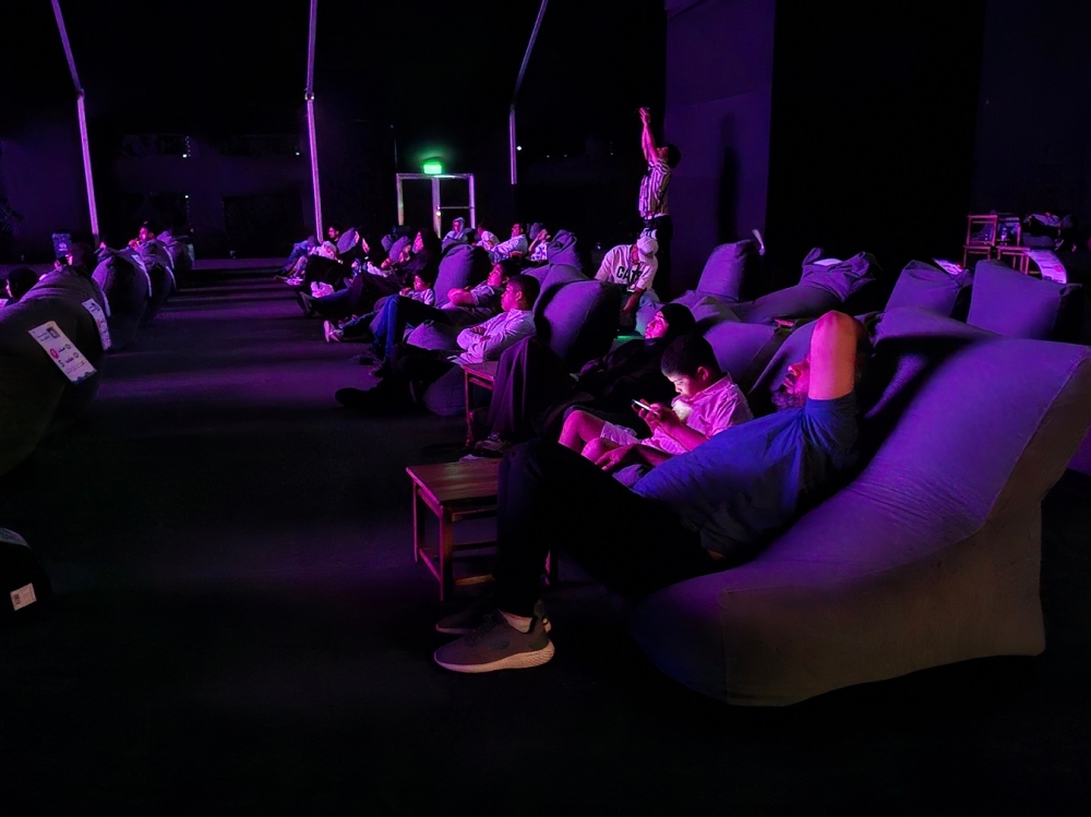 فعاليات "تقويم القطيف".. أول سينما تستقطب الزوار في أجواء ترفيهية متكاملة 