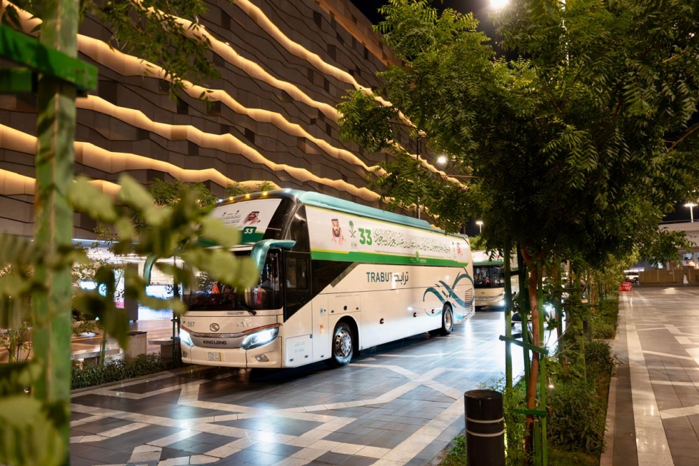 ضيوف خادم الحرمين الشريفين يصلون إلى المدينة المنورة